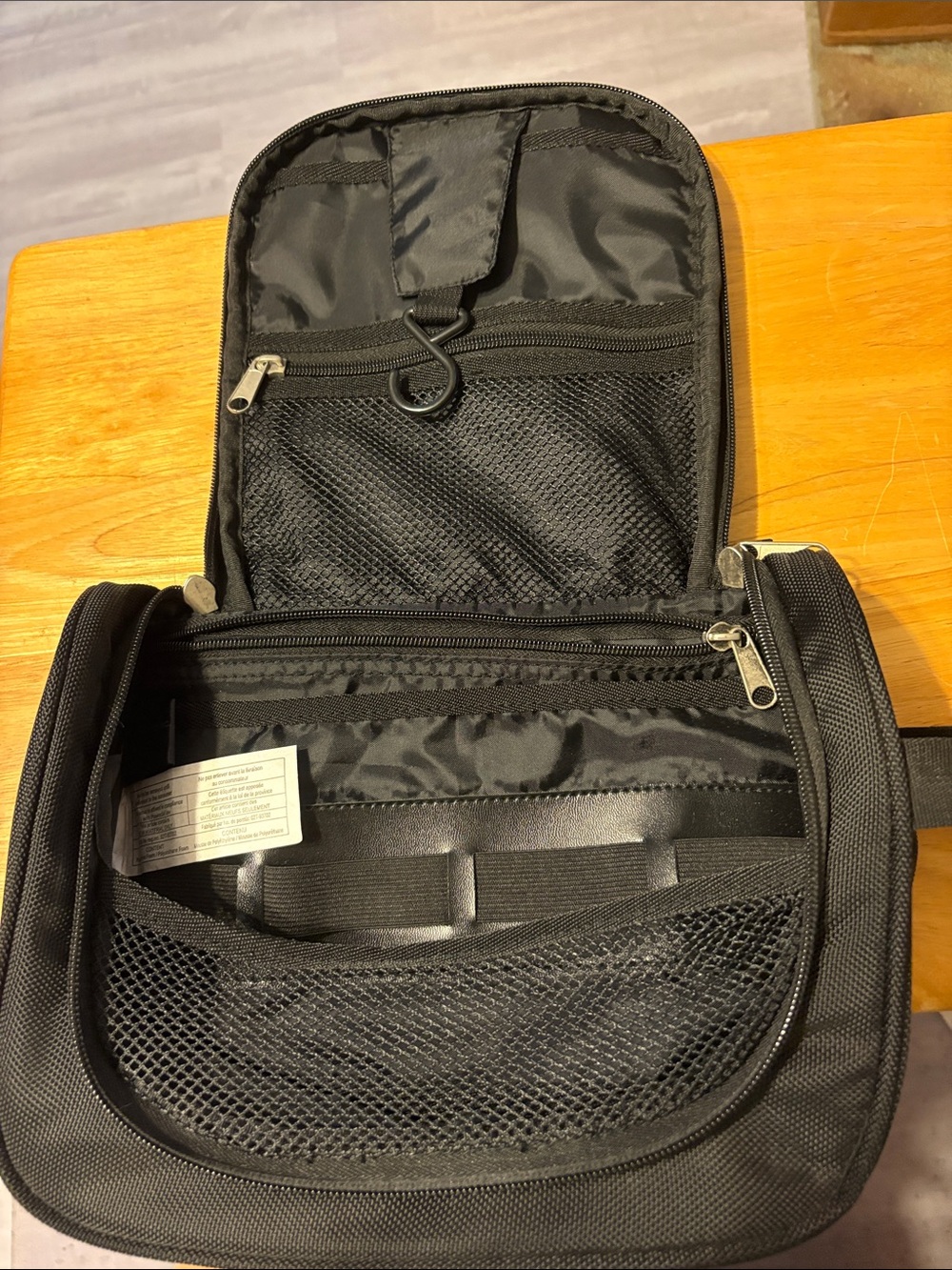 Black Men's Travel Toiletry Bag - Unbranded
